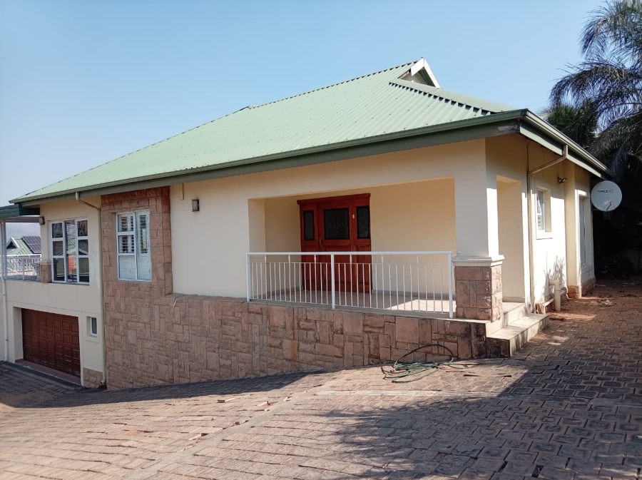 4 Bedroom Property for Sale in Caribbean Beach Club North West